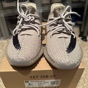 Yeezy boost 350 slate 5.5M
